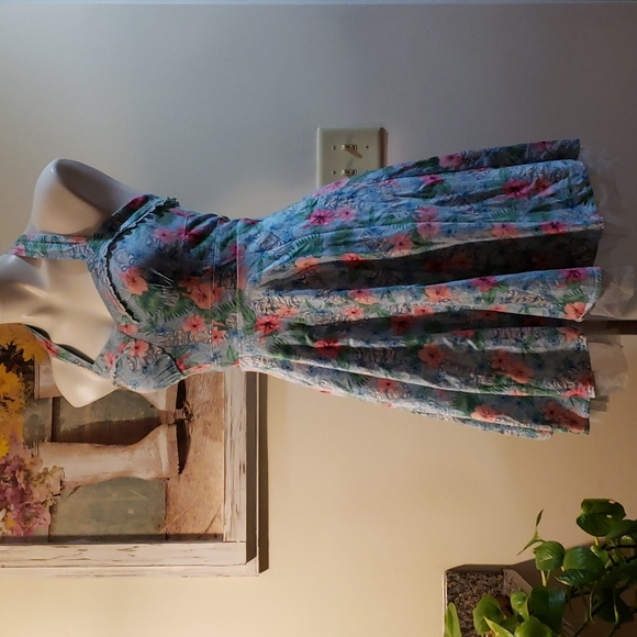 Hot Topic Dress - Picture 6 of 13